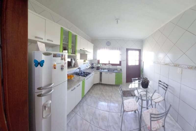 Sobrado com 4 quartos, 3 banheiros e 237m² à venda no bairro Fragata, Pelotas