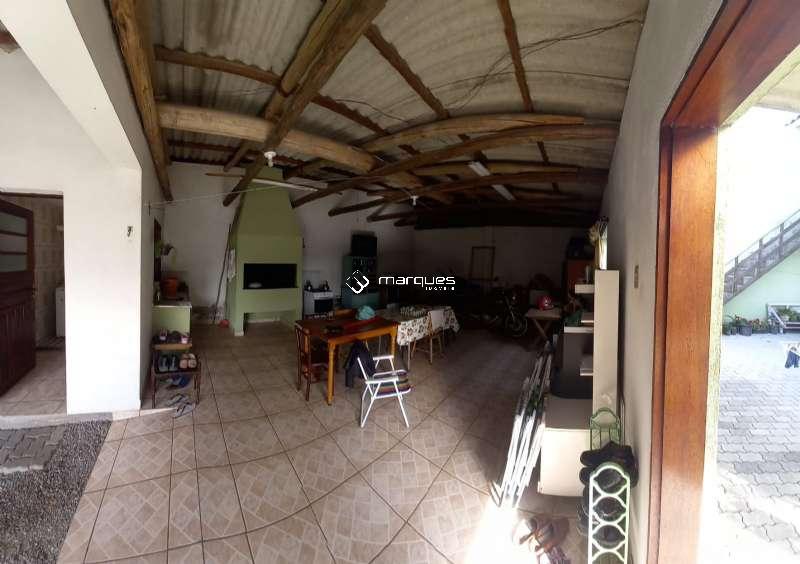 Sobrado com 4 quartos, 3 banheiros e 237m² à venda no bairro Fragata, Pelotas