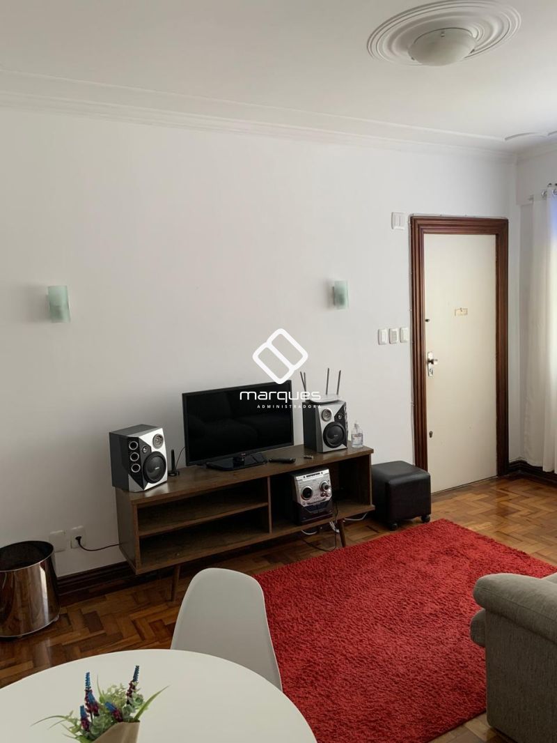 Apartamento com 1 quarto, 1 banheiro e 54m² para alugar no bairro Centro, Pelotas