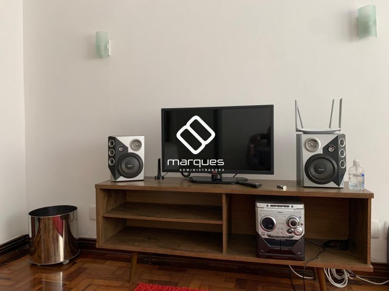 Apartamento com 1 quarto, 1 banheiro e 54m² para alugar no bairro Centro, Pelotas