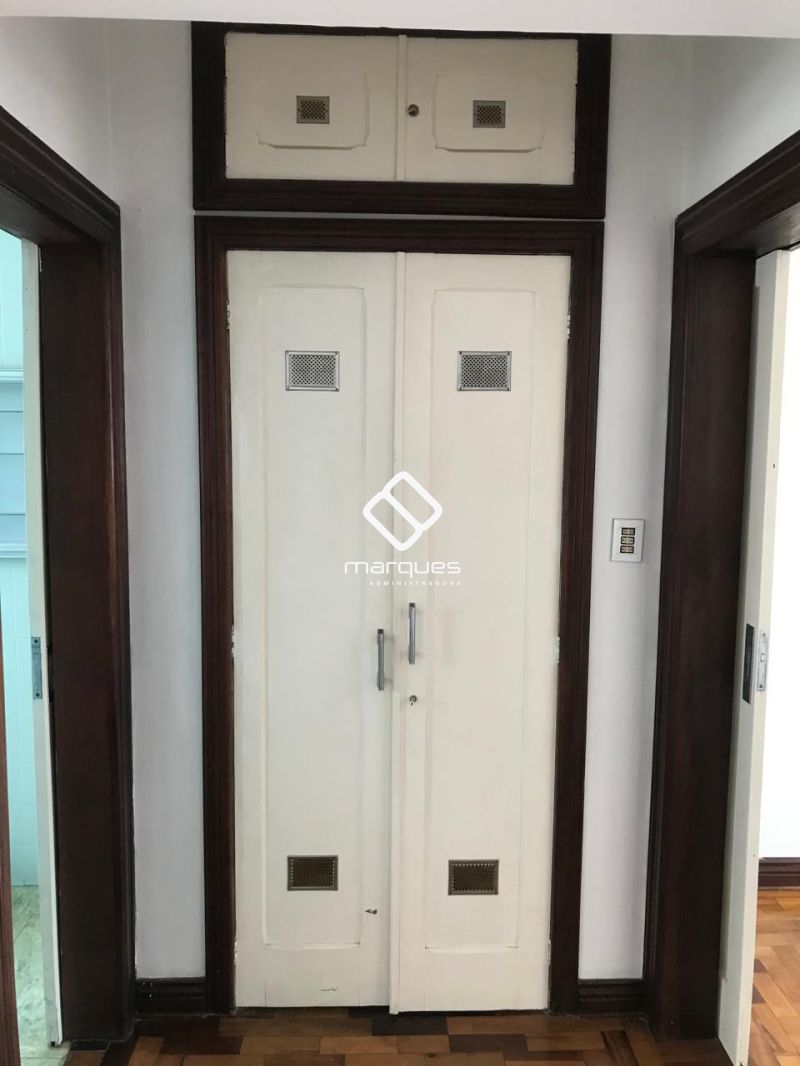 Apartamento com 1 quarto, 1 banheiro e 54m² para alugar no bairro Centro, Pelotas