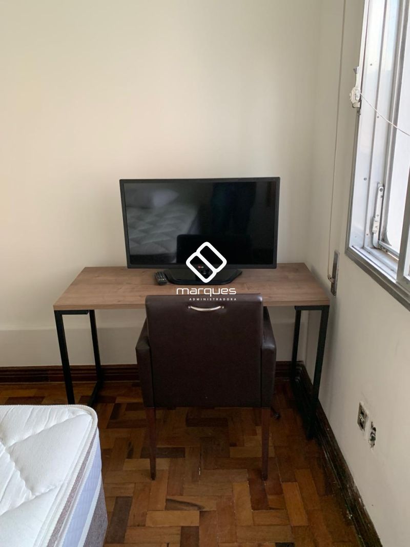 Apartamento com 1 quarto, 1 banheiro e 54m² para alugar no bairro Centro, Pelotas