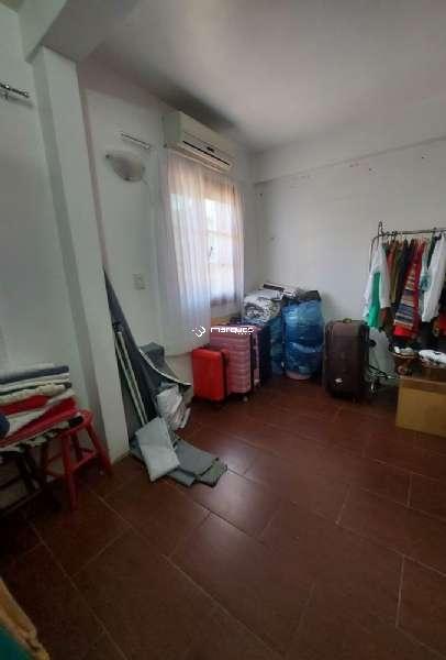 Casa com 4 quartos, 4 banheiros e 360m² à venda no bairro Três Vendas, Pelotas
