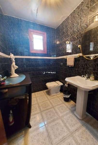 Casa com 4 quartos, 4 banheiros e 360m² à venda no bairro Três Vendas, Pelotas