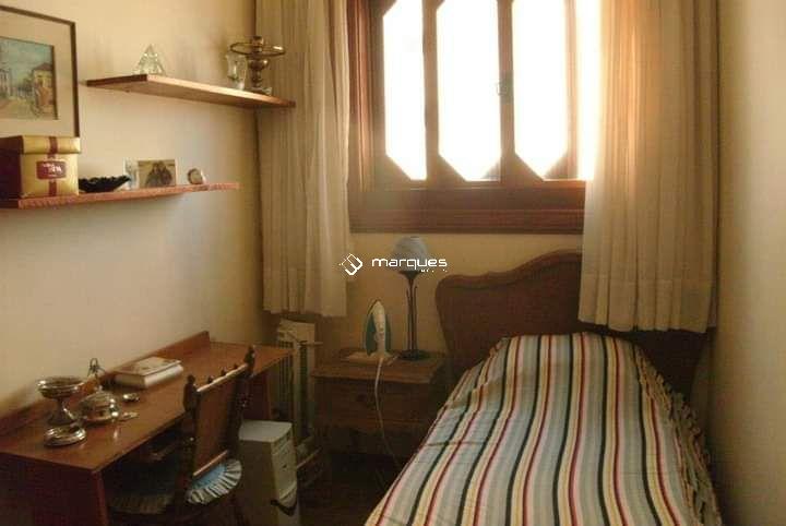 Apartamento com 3 quartos, 1 banheiro e 212m² à venda no bairro Centro, Pelotas