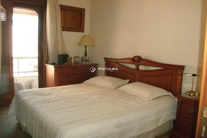 Apartamento com 3 quartos, 1 banheiro e 212m² à venda no bairro Centro, Pelotas