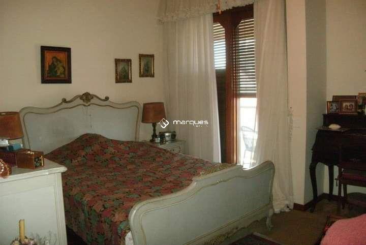Apartamento com 3 quartos, 1 banheiro e 212m² à venda no bairro Centro, Pelotas