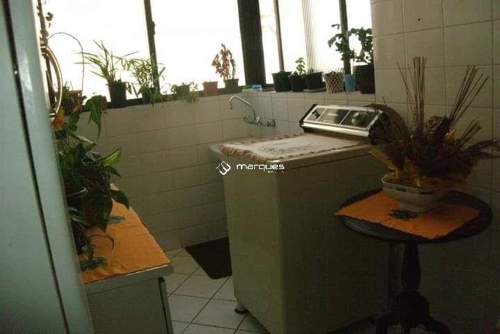Apartamento com 3 quartos, 1 banheiro e 212m² à venda no bairro Centro, Pelotas