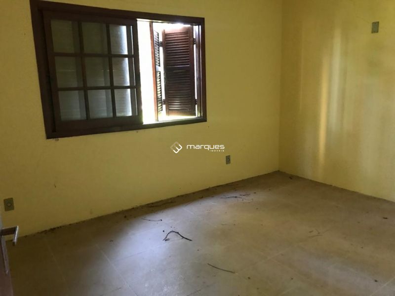 Casa com 2 quartos, 1 banheiro e 70m² à venda no bairro Areal, Pelotas