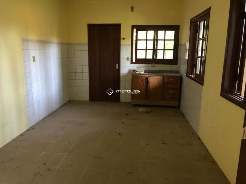 Casa com 2 quartos, 1 banheiro e 70m² à venda no bairro Areal, Pelotas