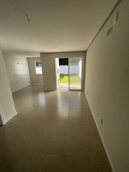 Casa com 3 quartos e 2 banheiros à venda no bairro Laranjal, Pelotas