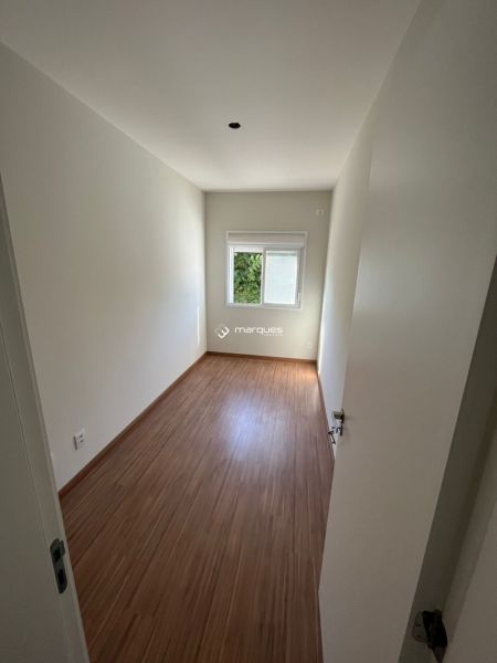 Casa com 3 quartos e 2 banheiros à venda no bairro Laranjal, Pelotas