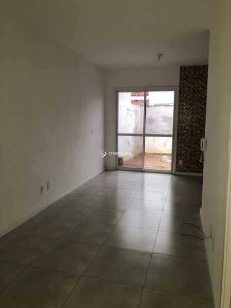 Casa com 2 quartos, 1 banheiro e 52m² à venda no bairro Três Vendas, Pelotas