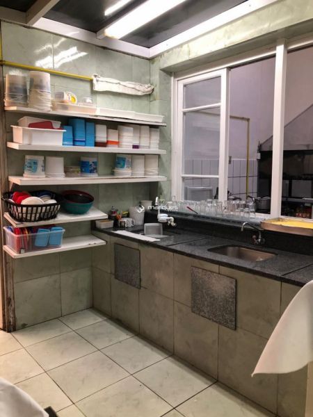 Casa Comercial com 3 quartos, 6 banheiros e 540m² à venda no bairro Centro, Pelotas
