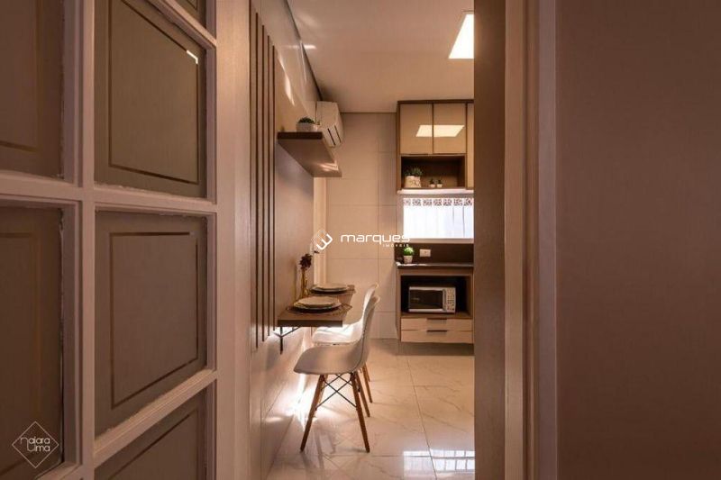 Casa com 3 quartos, 2 banheiros e 230m² à venda no bairro Centro, Pelotas