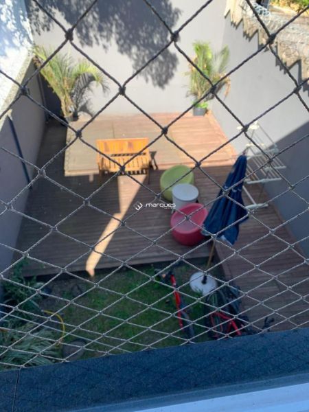 Sobrado com 3 quartos, 2 banheiros e 144m² à venda no bairro Laranjal, Pelotas