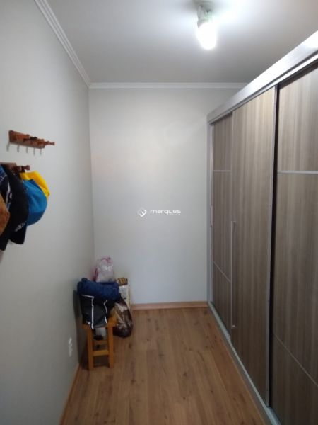Sobrado com 3 quartos, 2 banheiros e 313m² à venda no bairro Três Vendas, Pelotas
