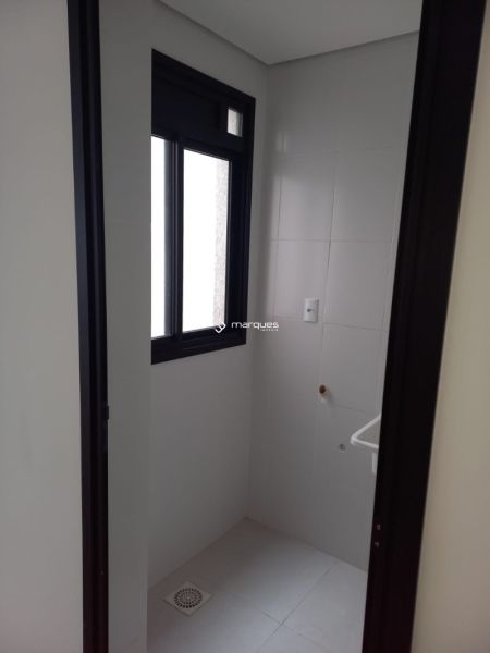 Apartamento com 1 quarto, 1 banheiro e 51m² à venda no bairro Centro, Pelotas