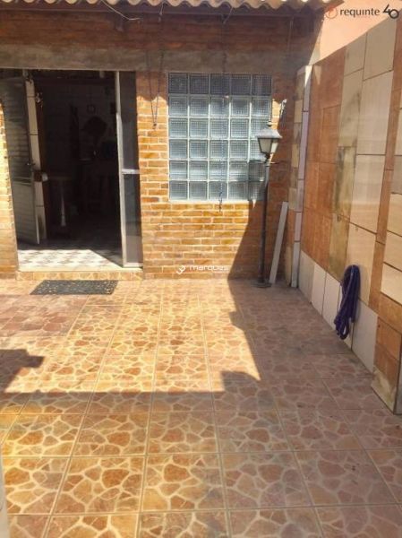 Casa com 3 quartos, 3 banheiros e 145m² à venda no bairro Centro, Pelotas