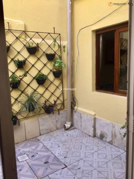 Casa com 3 quartos, 3 banheiros e 145m² à venda no bairro Centro, Pelotas