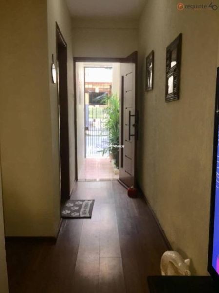 Casa com 3 quartos, 3 banheiros e 145m² à venda no bairro Centro, Pelotas