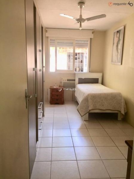 Casa com 3 quartos, 3 banheiros e 145m² à venda no bairro Centro, Pelotas