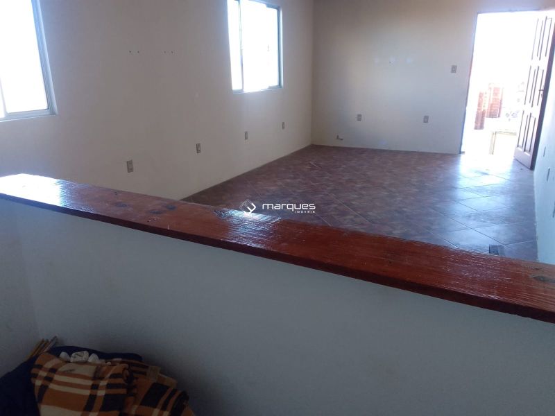 Casa com 4 quartos, 3 banheiros e 180m² à venda no bairro Três Vendas, Pelotas