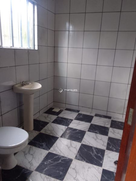 Casa com 4 quartos, 3 banheiros e 180m² à venda no bairro Três Vendas, Pelotas