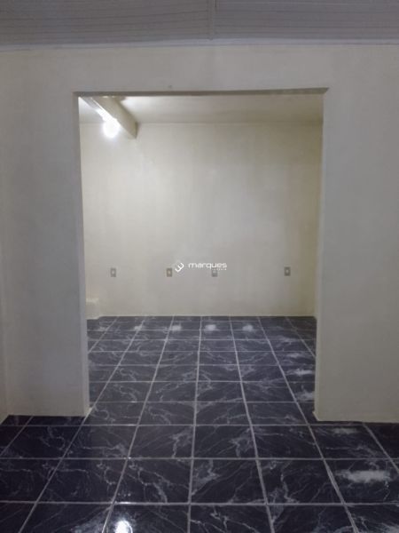 Casa com 4 quartos, 3 banheiros e 180m² à venda no bairro Três Vendas, Pelotas