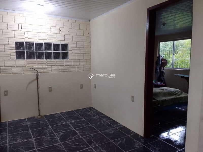 Casa com 4 quartos, 3 banheiros e 180m² à venda no bairro Três Vendas, Pelotas