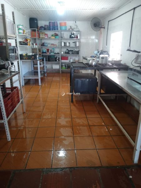 Casa com 3 quartos, 1 banheiro e 222m² à venda no bairro Fragata, Pelotas