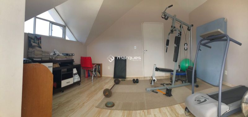 Casa com 3 quartos, 2 banheiros e 287m² à venda no bairro Areal, Pelotas