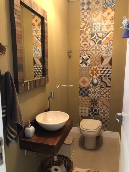 Casa com 3 quartos, 2 banheiros e 287m² à venda no bairro Areal, Pelotas