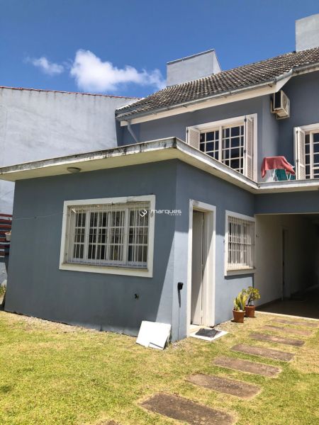Casa com 3 quartos, 2 banheiros e 287m² à venda no bairro Areal, Pelotas