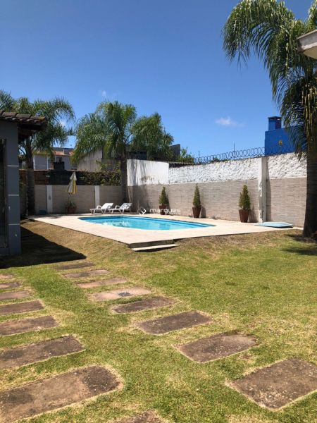 Casa com 3 quartos, 2 banheiros e 287m² à venda no bairro Areal, Pelotas