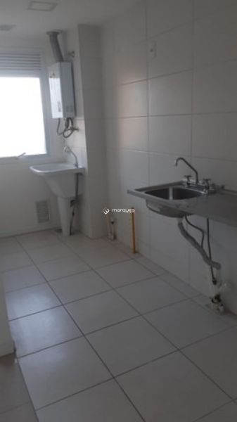 Apartamento com 2 quartos, 2 banheiros e 54m² à venda no bairro Centro, Pelotas