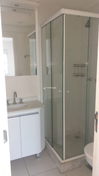 Apartamento com 2 quartos, 2 banheiros e 54m² à venda no bairro Centro, Pelotas