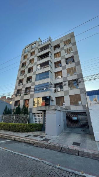 Cobertura com 3 quartos, 4 banheiros e 237m² à venda no bairro Centro, Pelotas