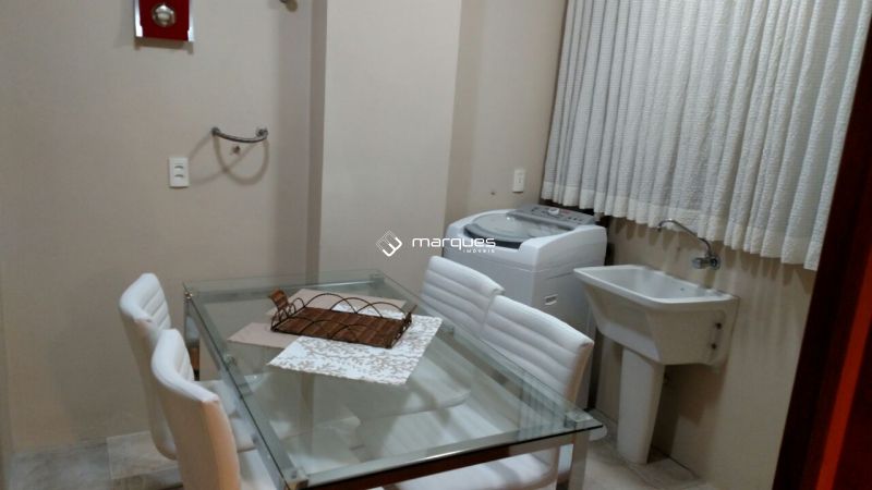 Cobertura com 3 quartos, 4 banheiros e 237m² à venda no bairro Centro, Pelotas