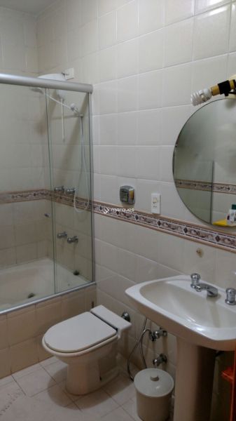 Cobertura com 3 quartos, 4 banheiros e 237m² à venda no bairro Centro, Pelotas
