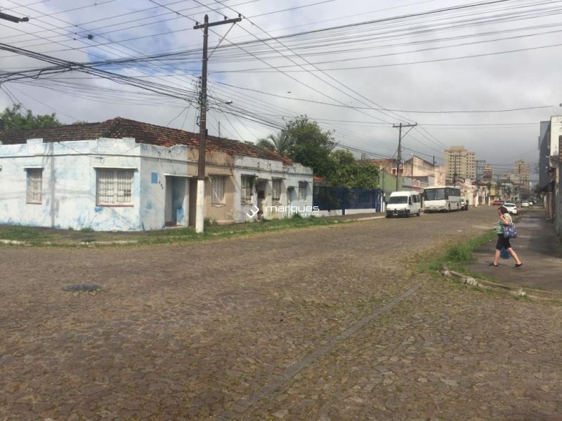 Terreno à venda no bairro Centro, Pelotas