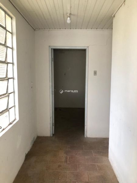 Casa com 2 quartos, 2 banheiros e 190m² à venda no bairro Laranjal, Pelotas
