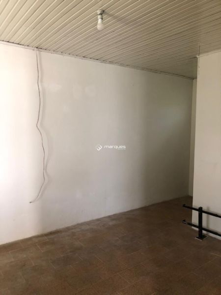 Casa com 2 quartos, 2 banheiros e 190m² à venda no bairro Laranjal, Pelotas