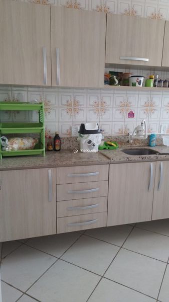 Apartamento com 2 quartos, 2 banheiros e 59m² à venda no bairro Porto, Pelotas