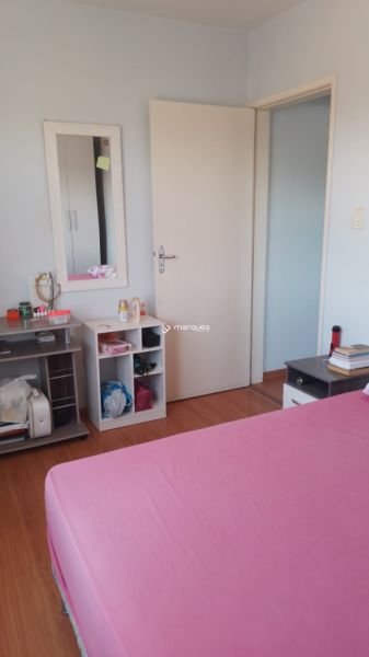 Apartamento com 2 quartos, 2 banheiros e 59m² à venda no bairro Porto, Pelotas