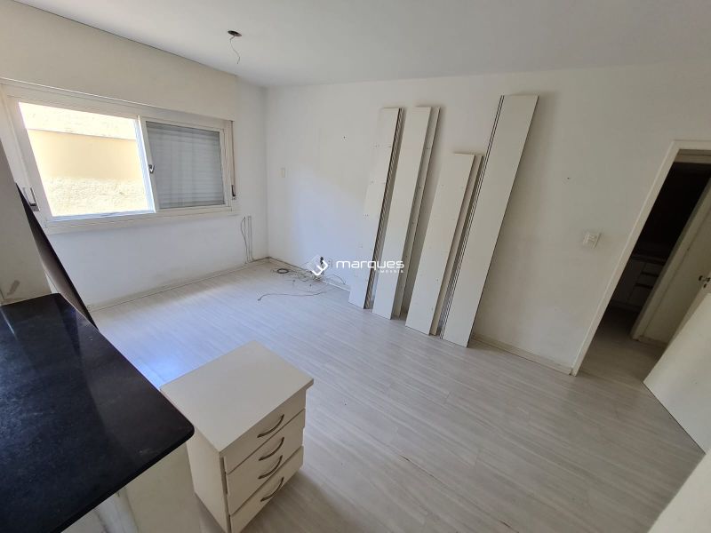 Apartamento com 1 quarto, 1 banheiro e 50m² à venda no bairro Centro, Pelotas