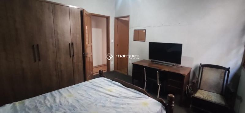 Casa com 3 quartos, 2 banheiros e 406m² à venda no bairro Fragata, Pelotas