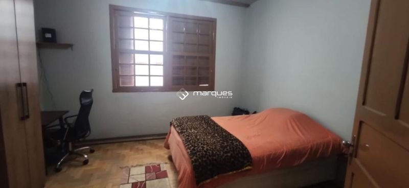 Casa com 3 quartos, 2 banheiros e 406m² à venda no bairro Fragata, Pelotas