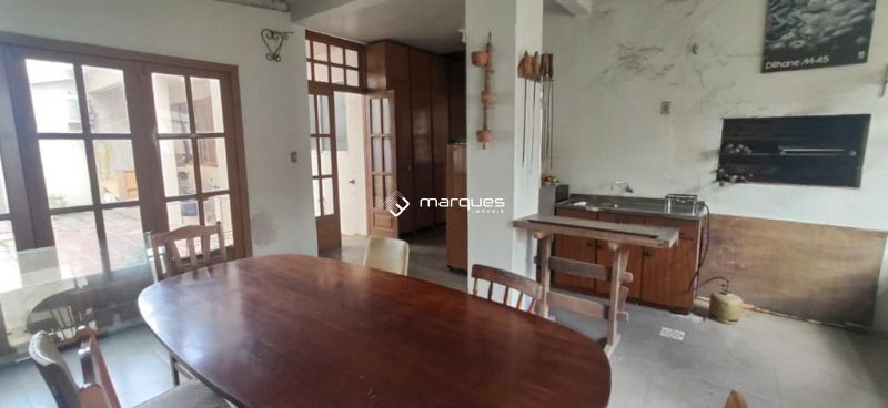 Casa com 3 quartos, 2 banheiros e 406m² à venda no bairro Fragata, Pelotas