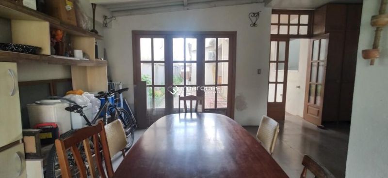Casa com 3 quartos, 2 banheiros e 406m² à venda no bairro Fragata, Pelotas